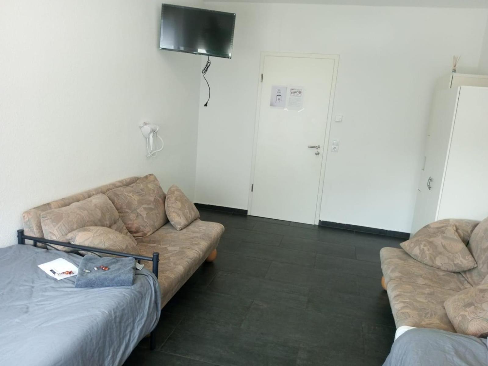 Maya Zimmer Zentral & Praktisch Heilbronn Esterno foto