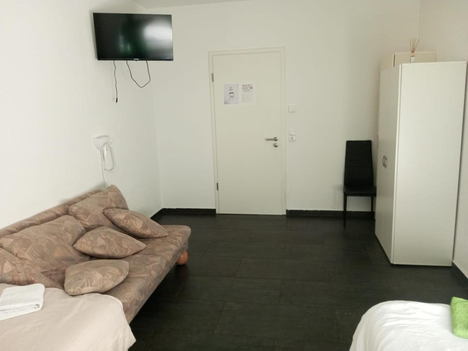 Maya Zimmer Zentral & Praktisch Heilbronn Esterno foto